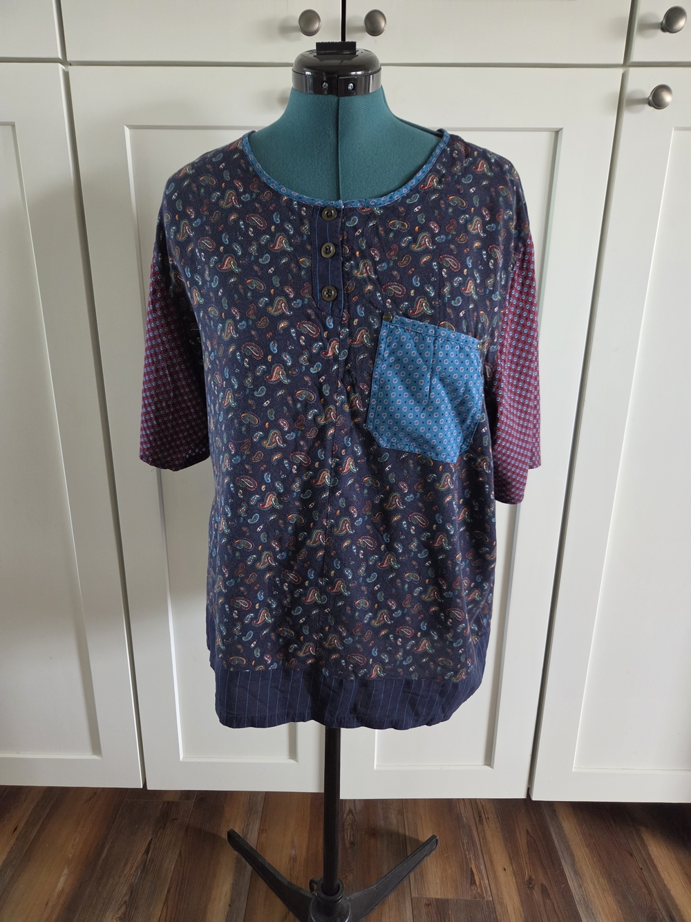 Carole Little Navy Paisley Print Patchwork Top Size 22W